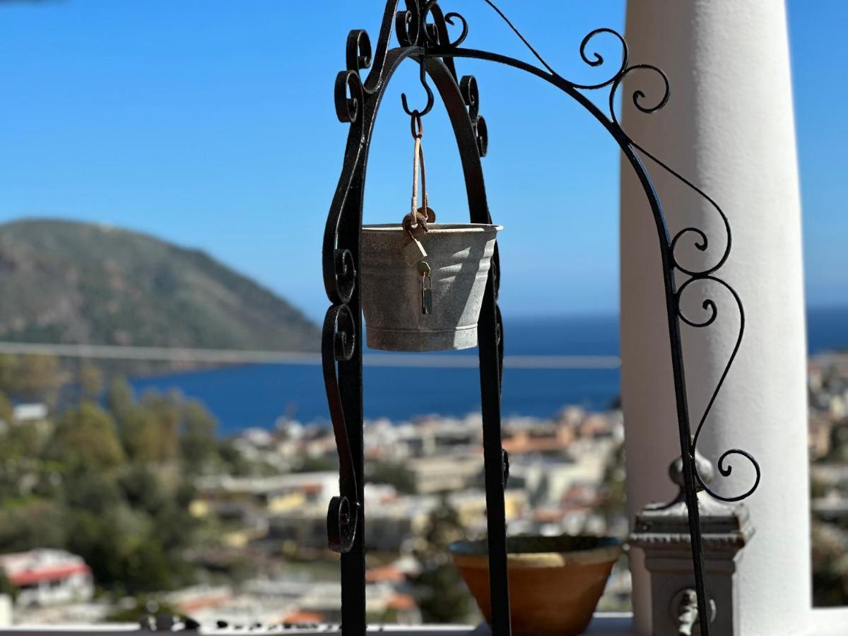 Villa La Milanina Lipari  Bagian luar foto