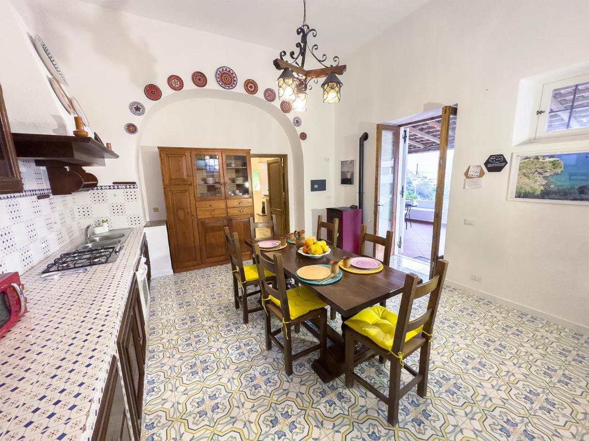 Villa La Milanina Lipari  Bagian luar foto