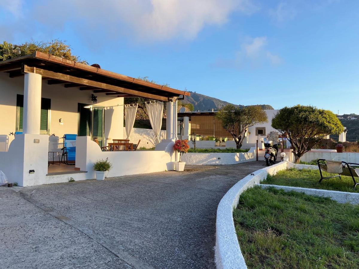 Villa La Milanina Lipari  Bagian luar foto