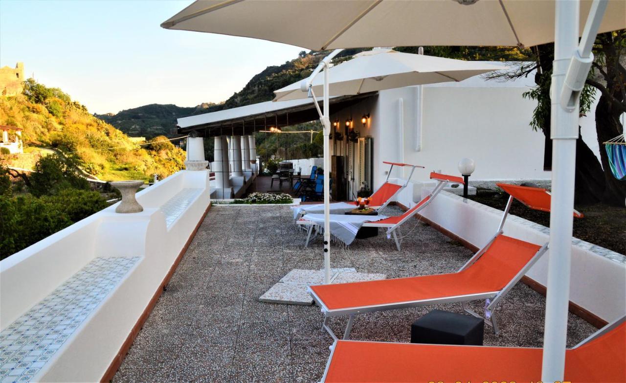 Villa La Milanina Lipari  Bagian luar foto