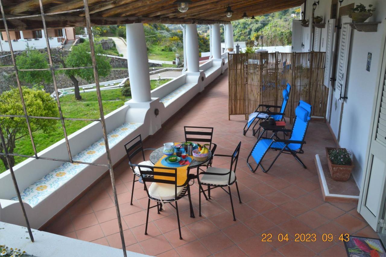 Villa La Milanina Lipari  Bagian luar foto